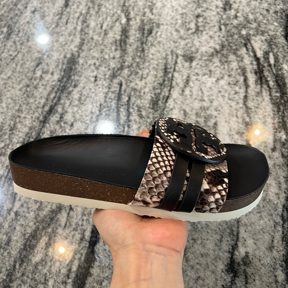 Tory Burch Leigh Slides Sandals
Leather Black Snakeskin